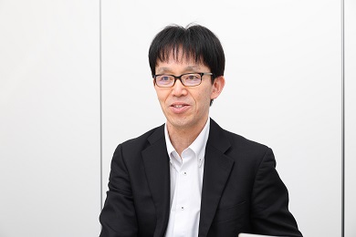 インタビューの様子